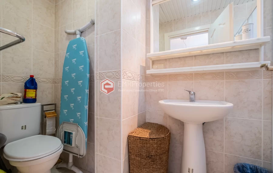 Hillside Residence - Luxurious 2 Bedroom Apartment with Sea View Mountain View and Castle View