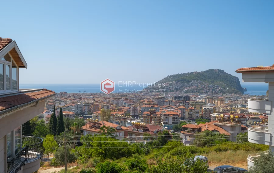 Hillside Residence - Luxurious 2 Bedroom Apartment with Sea View Mountain View and Castle View