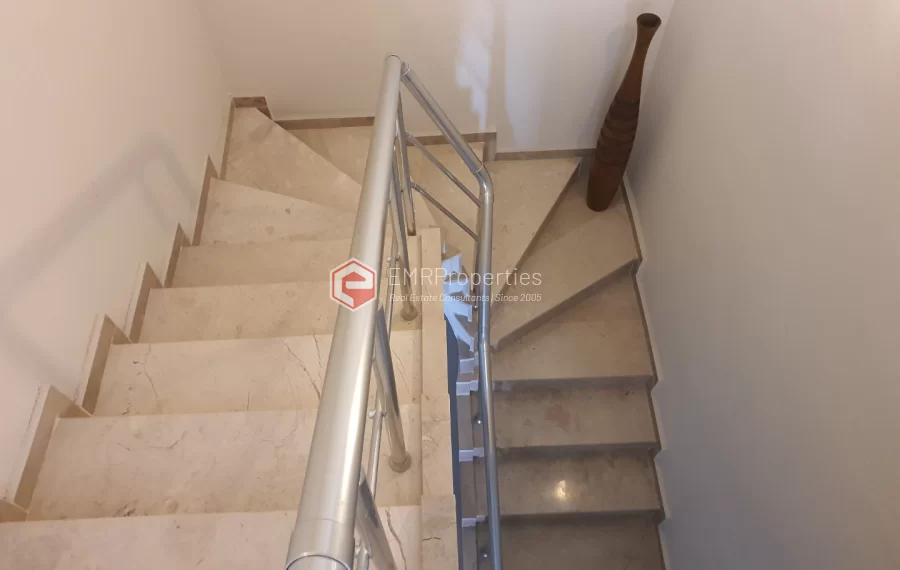 Просторная квартира с видом на озеро в Демирташ Аланья