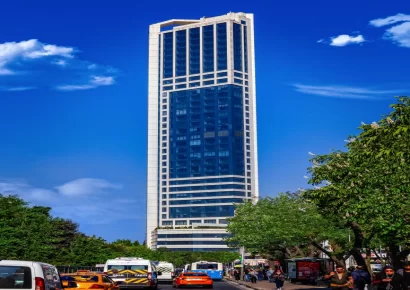 Luxusbüros mit hohen Mieteinnahmen und Zahlungsplänen zum Verkauf in Istanbul