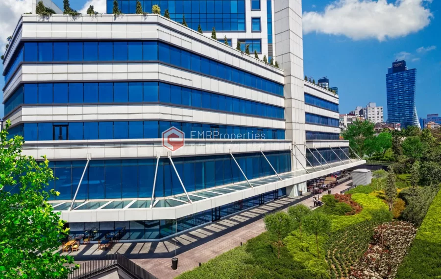Luxusbüros mit hohen Mieteinnahmen und Zahlungsplänen zum Verkauf in Istanbul
