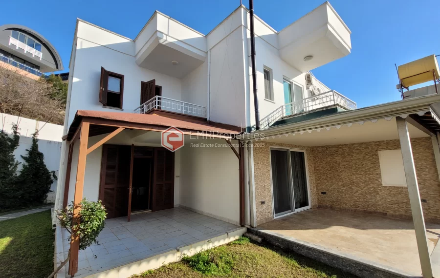 For sale Seaside Villa in Alanya Demirtas