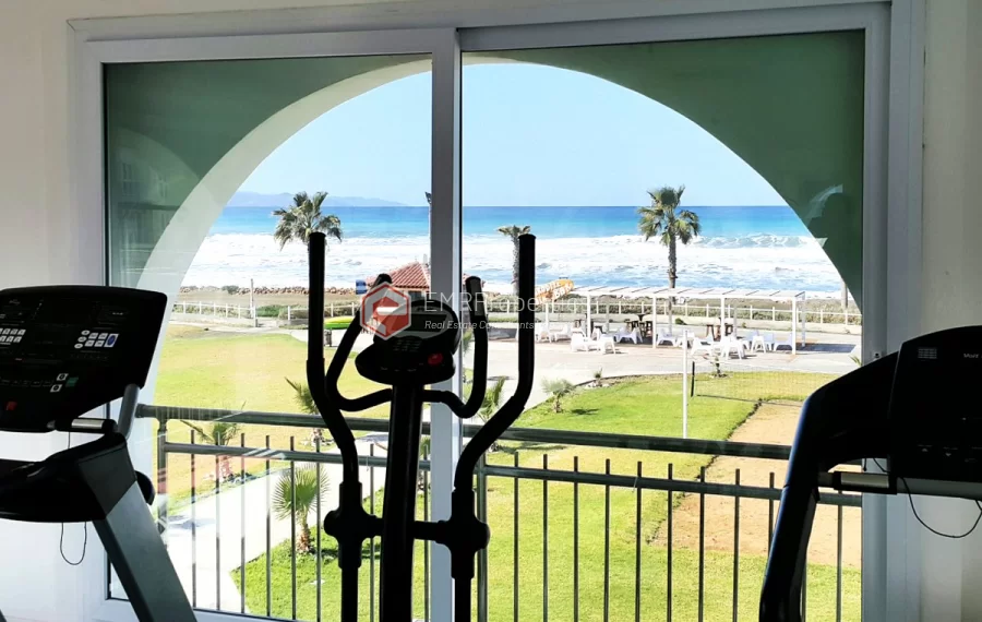 Exclusive project with full facilities in the beachfront of Cyprus
