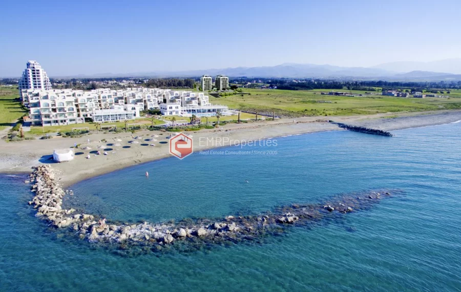 Exclusive project with full facilities in the beachfront of Cyprus