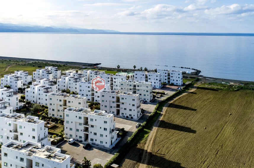 Exclusive project with full facilities in the beachfront of Cyprus