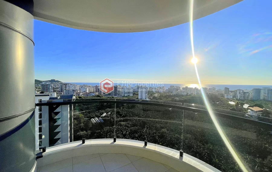 Luxury Apartments in Mahmutlar Alanya with Sea View and Pool