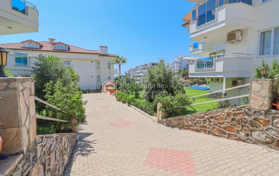 Spacious 3-Bedroom Flats in Konakli Alanya