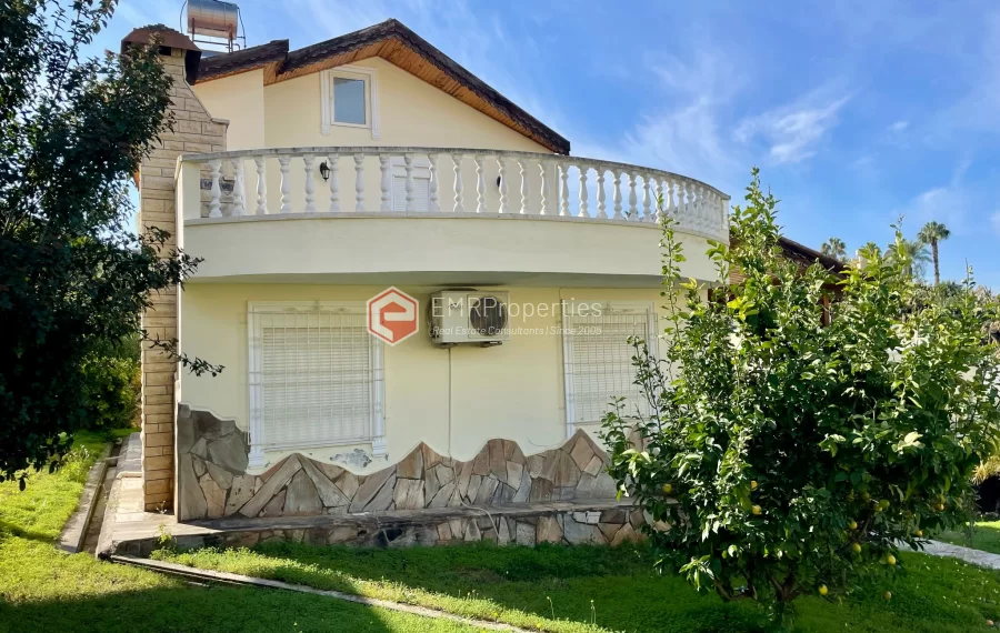 Просторная квартира с видом на бассейн в Каргыджак, Аланья