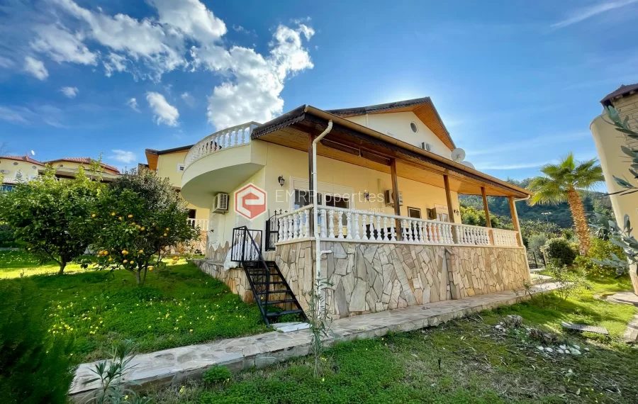 Просторная квартира с видом на бассейн в Каргыджак, Аланья