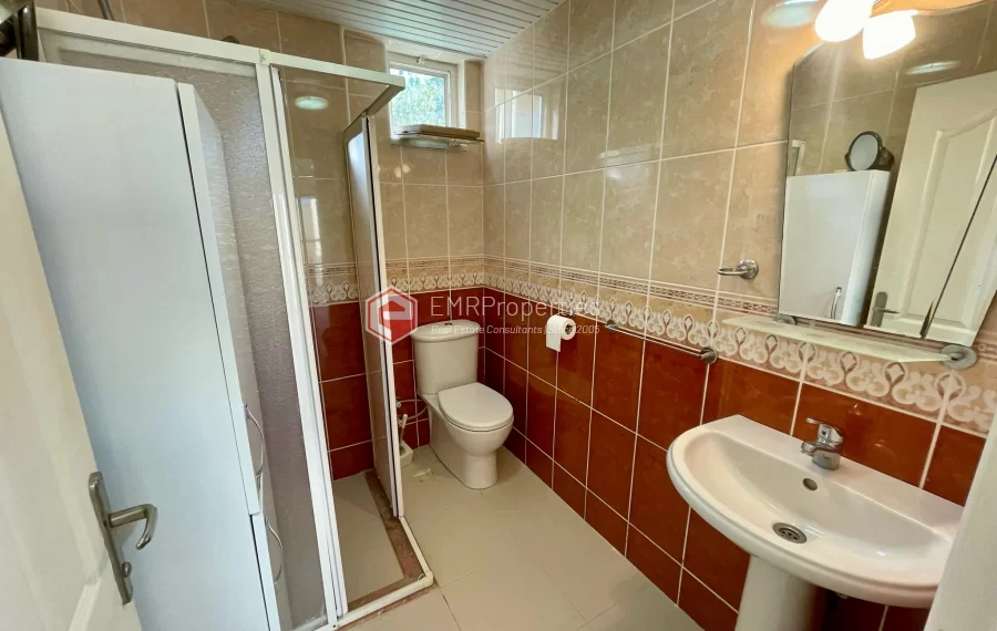 Просторная квартира с видом на бассейн в Каргыджак, Аланья