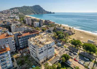 Luxuswohnung direkt am Kleopatra-Strand – 135 m², komplett renoviert, freier Ausblick