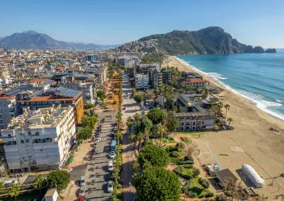 Luxuswohnung direkt am Kleopatra-Strand – 135 m², komplett renoviert, freier Ausblick