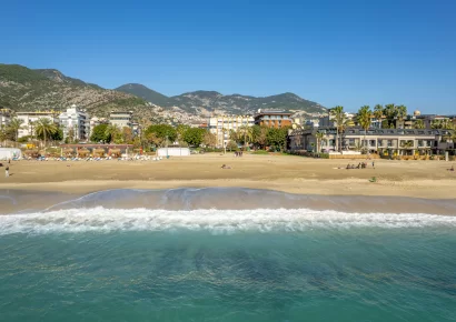 Luxuswohnung direkt am Kleopatra-Strand – 135 m², komplett renoviert, freier Ausblick