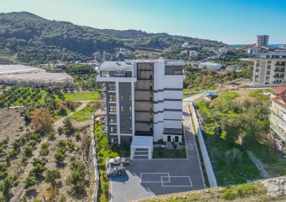 Geräumige und helle Duplex-Wohnung mit Naturblick in Demirtas zu verkaufen