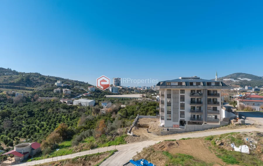 Prostran i svijetao dupleks stan sa pogledom na prirodu u Demirtašu