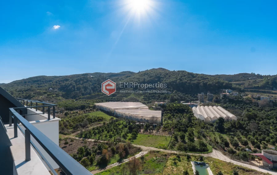 Prostran i svijetao dupleks stan sa pogledom na prirodu u Demirtašu