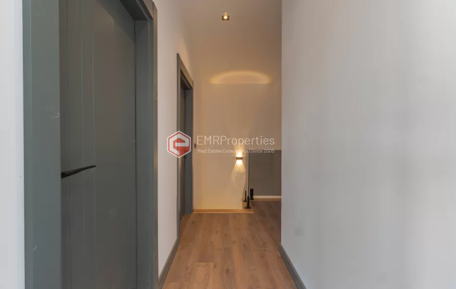 Prostran i svijetao dupleks stan sa pogledom na prirodu u Demirtašu