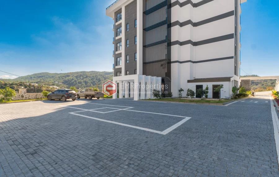 Prostran i svijetao dupleks stan sa pogledom na prirodu u Demirtašu