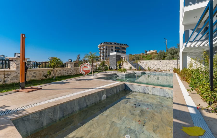 Prostran i svijetao dupleks stan sa pogledom na prirodu u Demirtašu