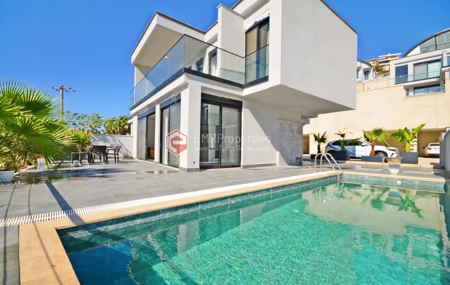 Ekskluzivna četverosobna vila s pogledom na more u Alanya-Kargicaku