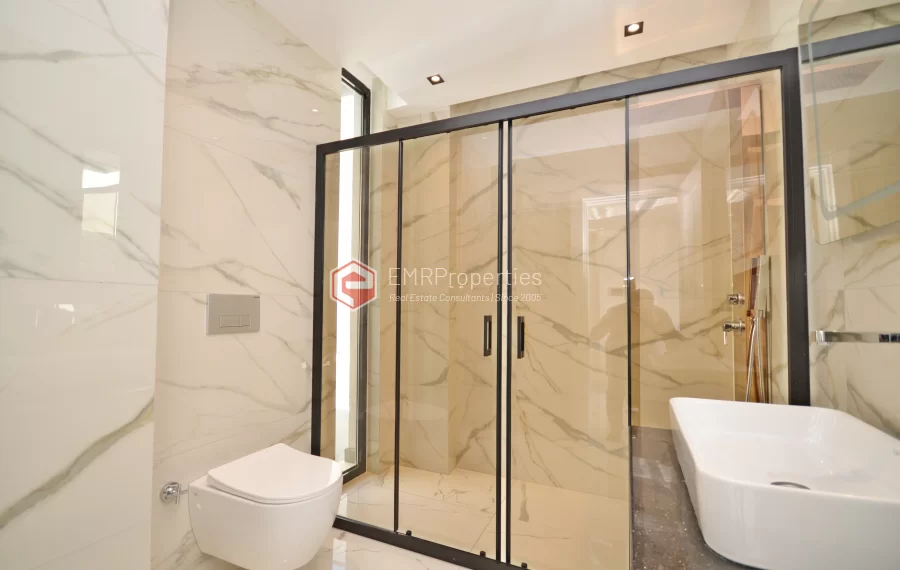 Ekskluzivna četverosobna vila s pogledom na more u Alanya-Kargicaku