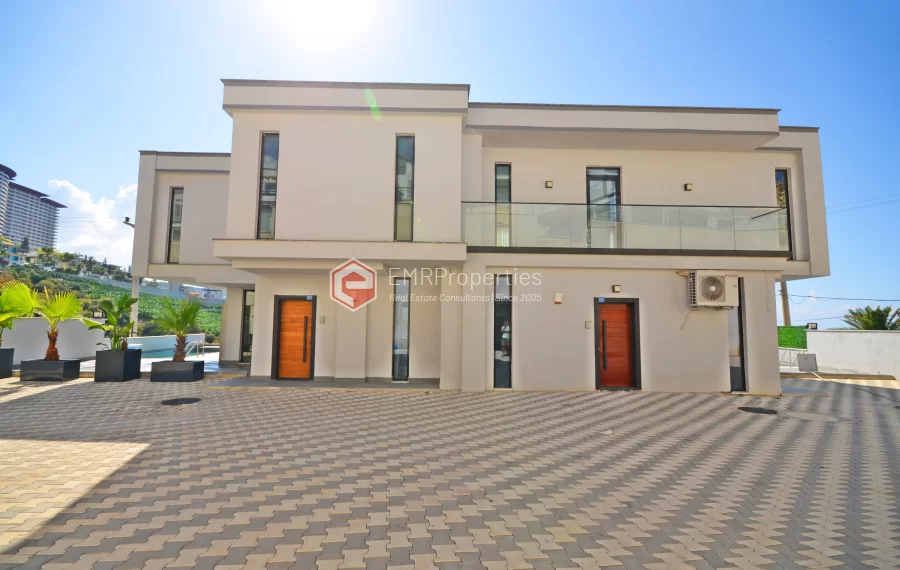 Ekskluzivna četverosobna vila s pogledom na more u Alanya-Kargicaku