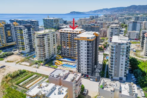 Comfortable Living in the Heart of Mahmutlar, Just Steps from the Sea