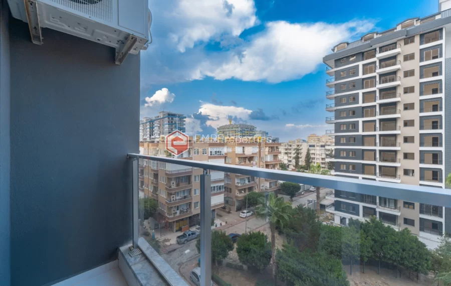 Comfortable Living in the Heart of Mahmutlar, Just Steps from the Sea