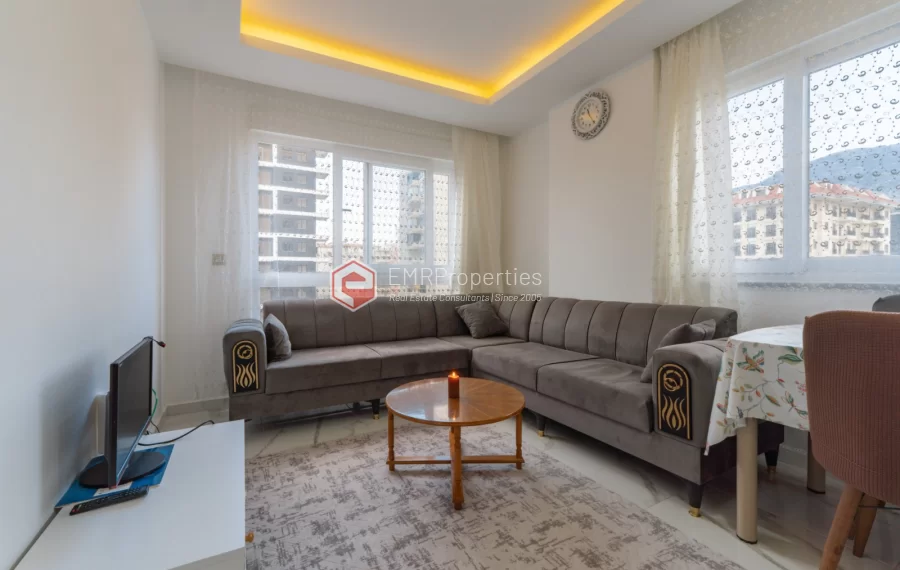 Comfortable Living in the Heart of Mahmutlar, Just Steps from the Sea