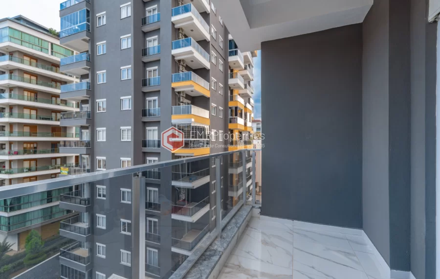 Comfortable Living in the Heart of Mahmutlar, Just Steps from the Sea