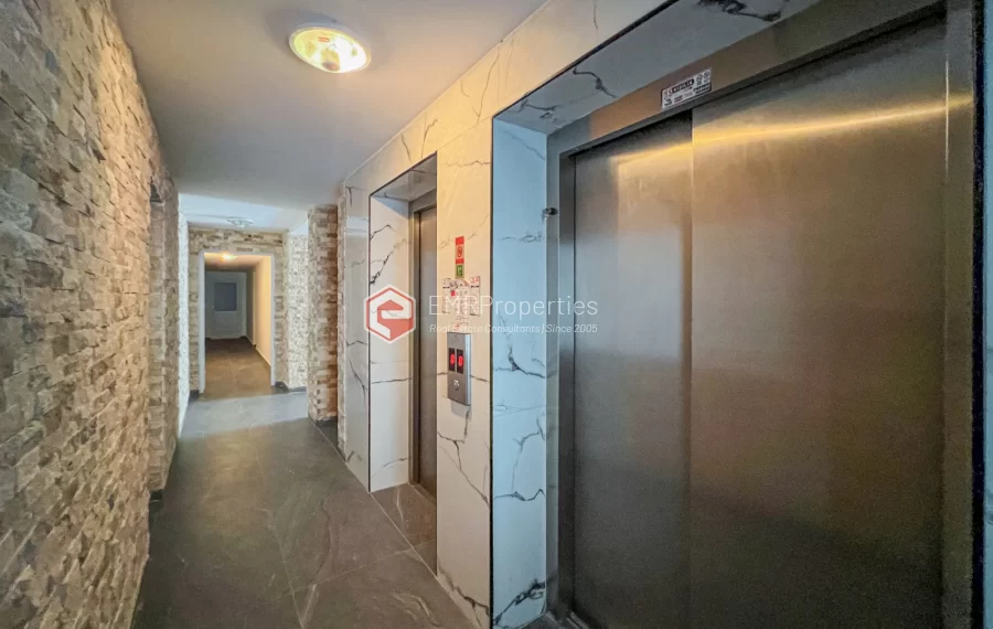 Comfortable Living in the Heart of Mahmutlar, Just Steps from the Sea