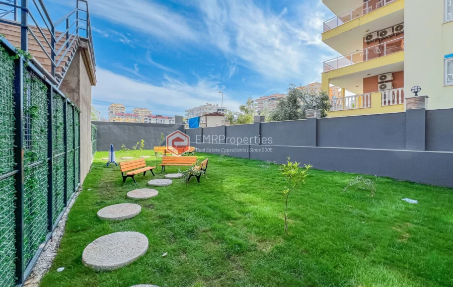 Comfortable Living in the Heart of Mahmutlar, Just Steps from the Sea