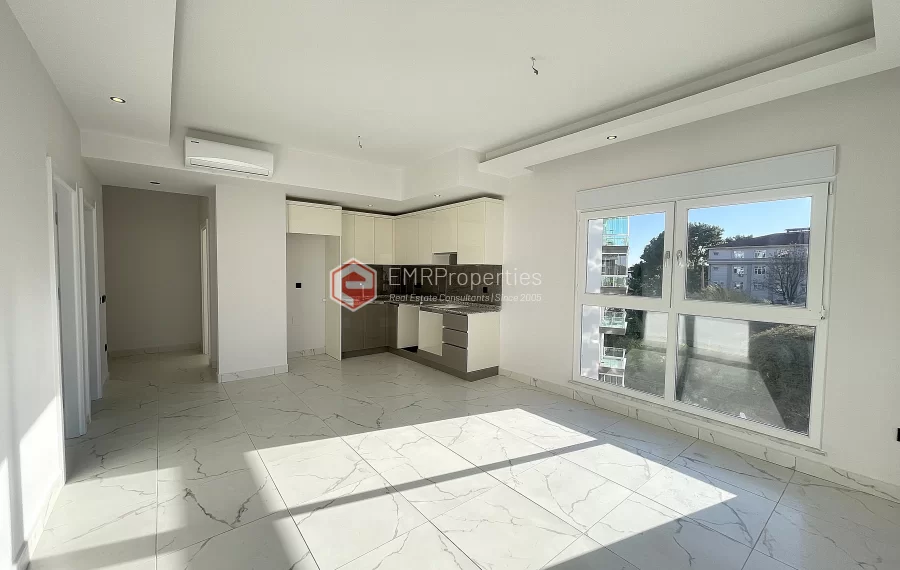 New Spacious 3-Room Apartment in a Quality Residence with Partial Sea View