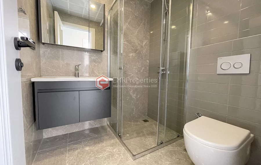 New Spacious 3-Room Apartment in a Quality Residence with Partial Sea View