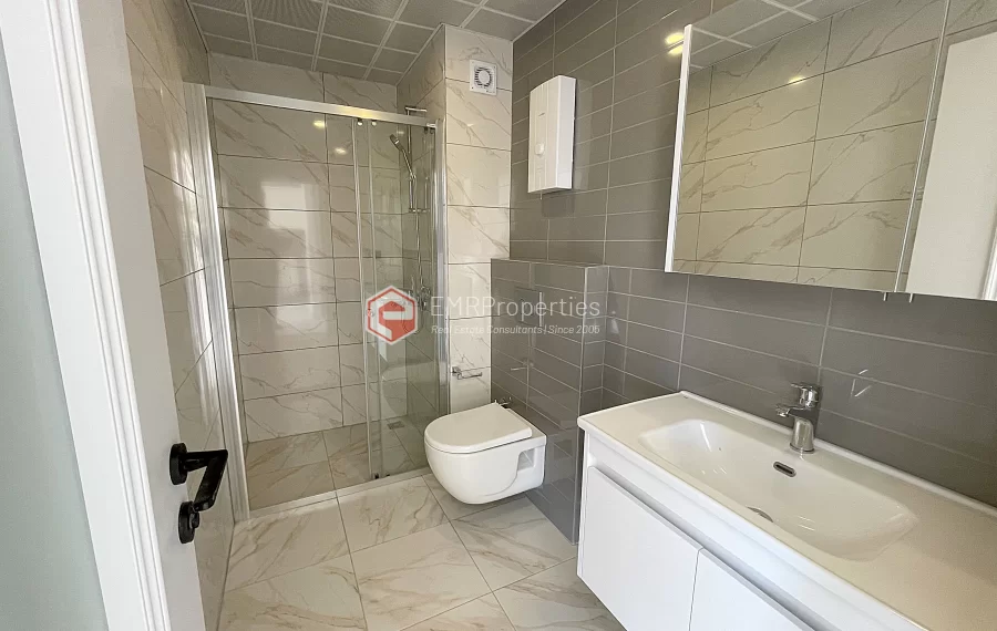 New Spacious 3-Room Apartment in a Quality Residence with Partial Sea View