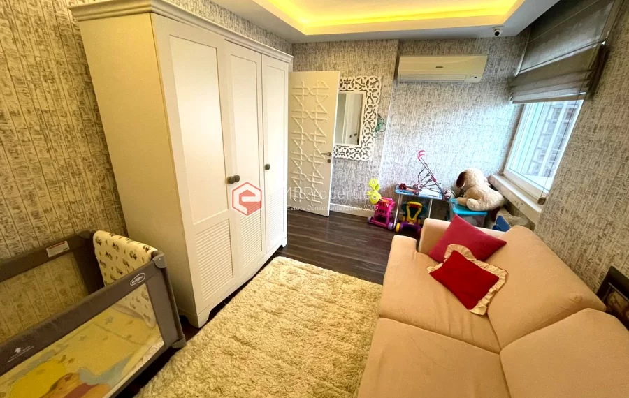 Geräumige 5 Zimmer Wohnung am Meer mit einer einzigartigen Aussicht in Antalya