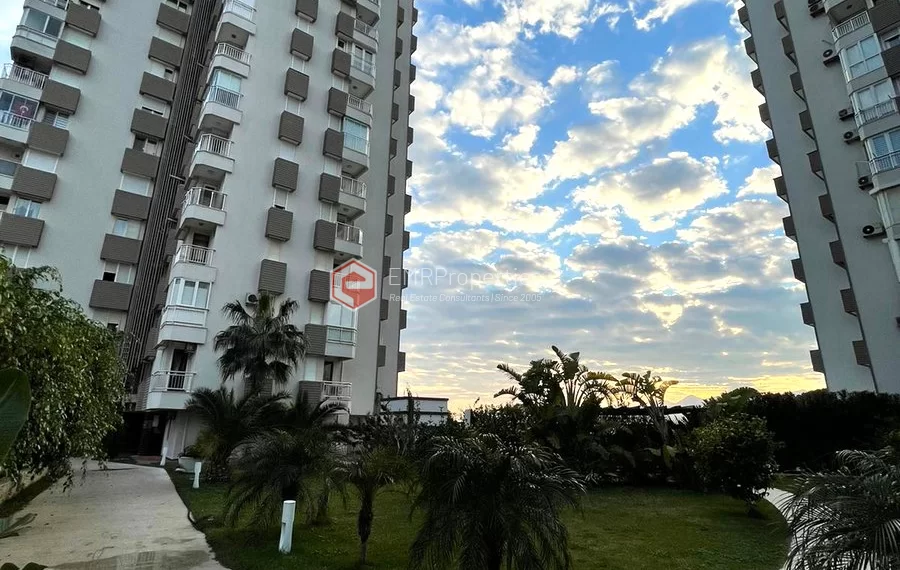 Geräumige 5 Zimmer Wohnung am Meer mit einer einzigartigen Aussicht in Antalya