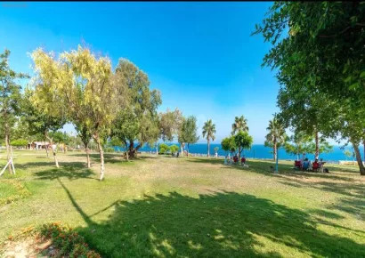 Comfortable and spacious apartment with an advantageous location for sale in Antalya