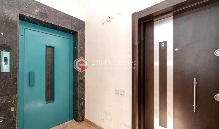 Comfortable and spacious apartment with an advantageous location for sale in Antalya