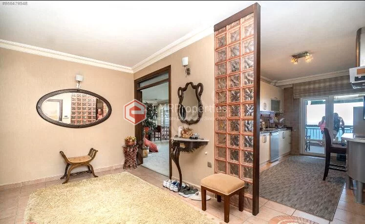 Comfortable and spacious apartment with an advantageous location for sale in Antalya
