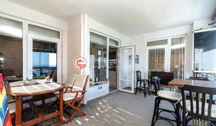 Comfortable and spacious apartment with an advantageous location for sale in Antalya