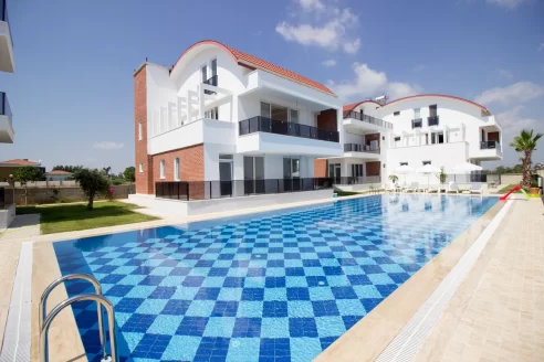 Lovely 2-bedroom apartment with a swimming pool for sale in Antalya
