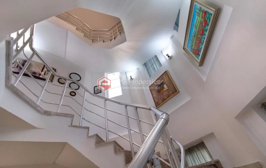 Freistehende Villa mit 4 Schlafzimmern in perfekter Lage in Antalya