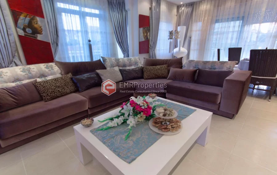 Freistehende Villa mit 4 Schlafzimmern in perfekter Lage in Antalya