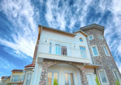 Freistehende Villa mit 4 Schlafzimmern in perfekter Lage in Antalya