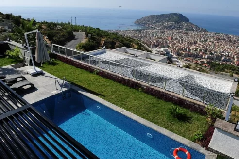 Panoramic views apartments with private pool and garden for sale in Alanya