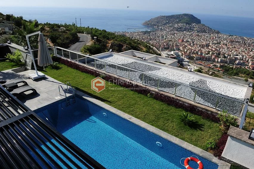 Panoramablick Apartments mit privatem Pool und Garten zum Verkauf in Alanya