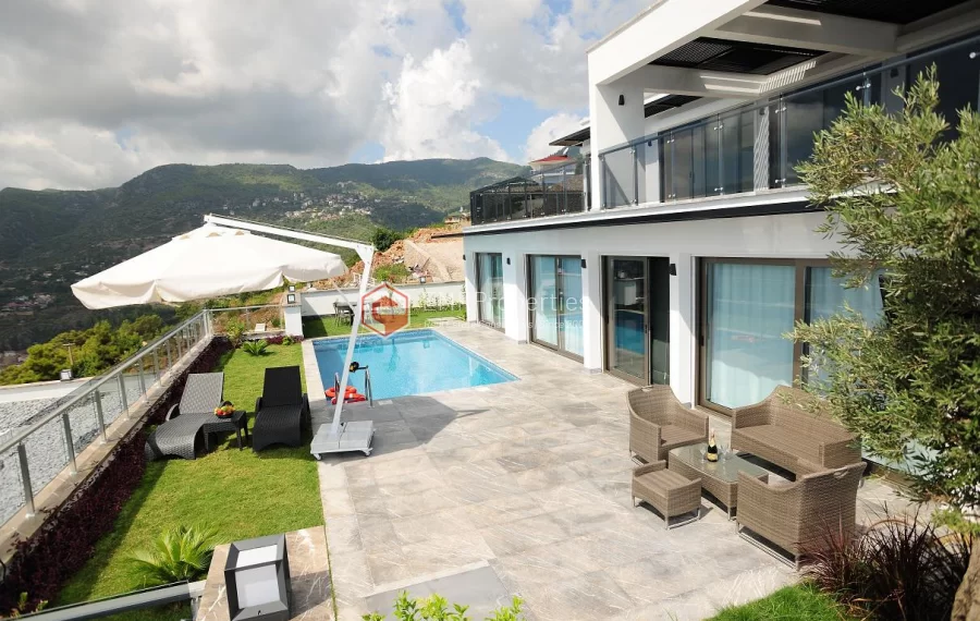 Panoramablick Apartments mit privatem Pool und Garten zum Verkauf in Alanya