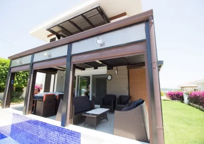 Freistehende 5 Zimmer Luxusvilla mit privatem Pool in Side, Antalya