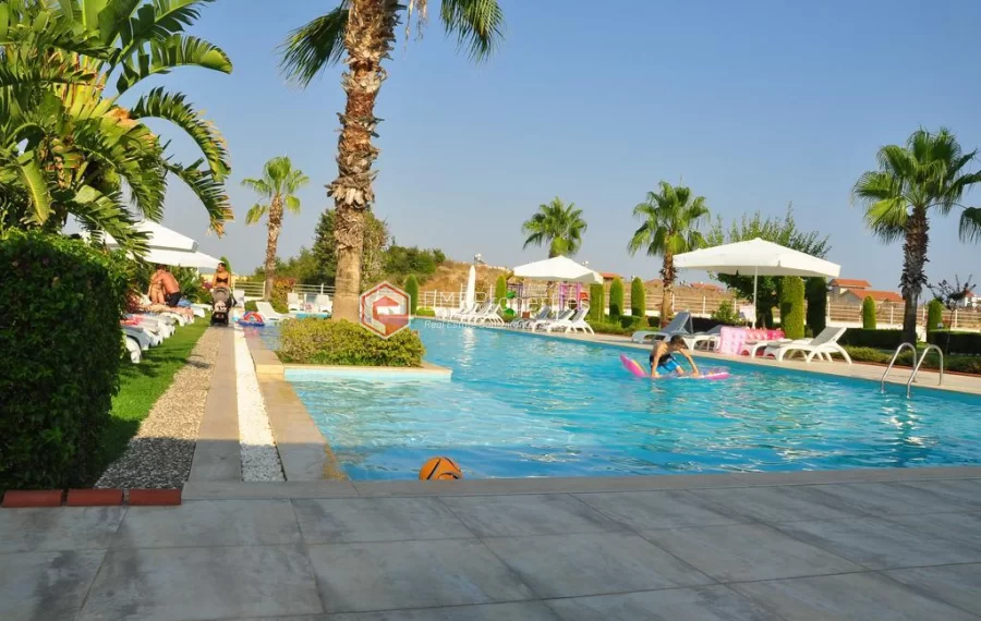 3 Zimmer Sommer Penthouse im schönen Ferienort Side, Antalya